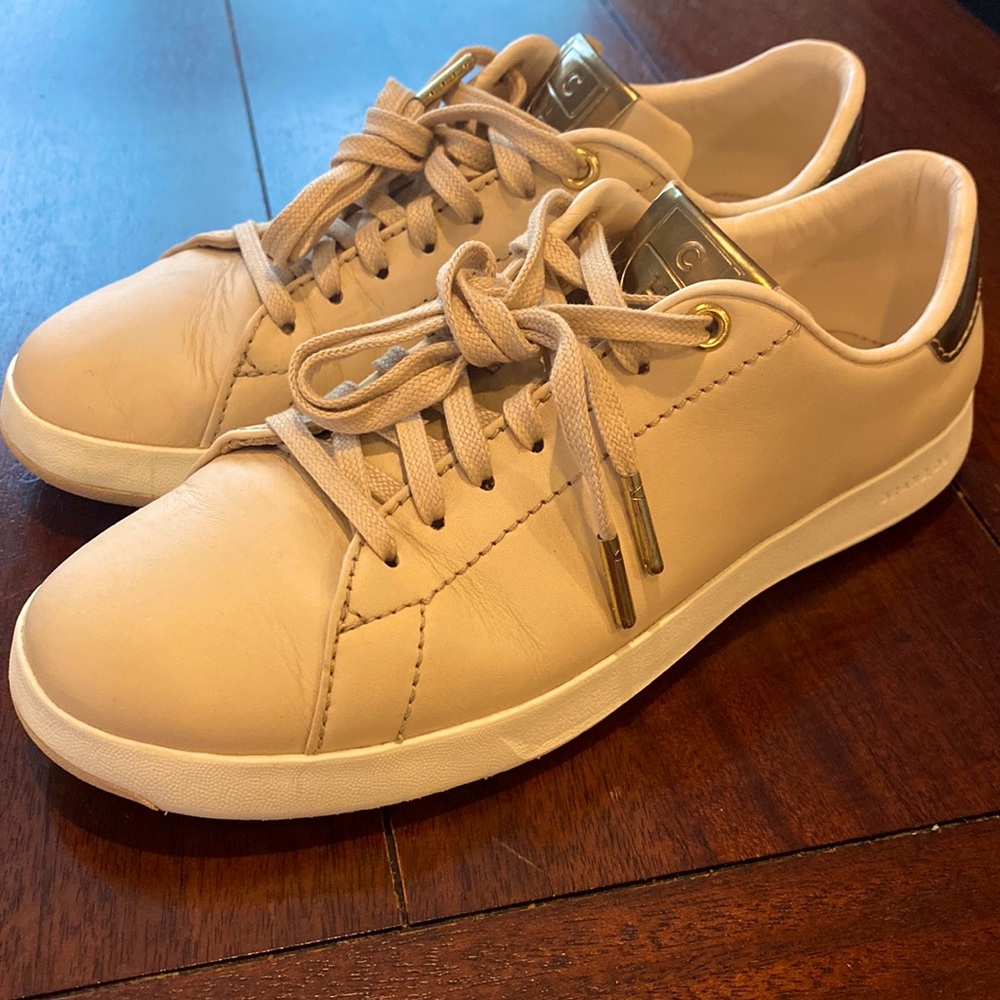 Size 5.5 Cole Haan Grandpro sneakers